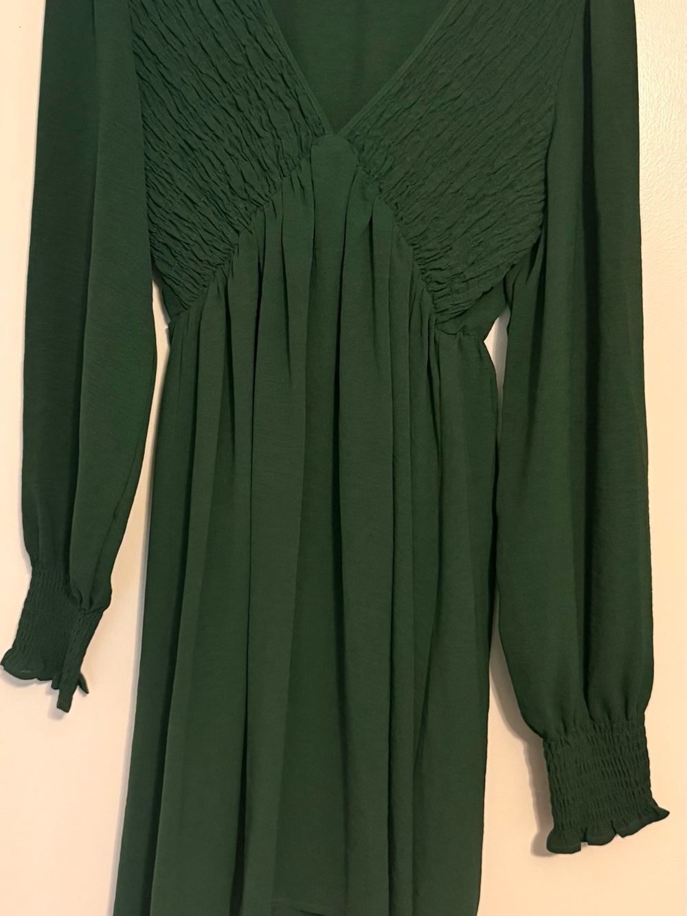 Cupshe Emerald Green V-Neck Smocked Mini Dress - Picture 2 of 2